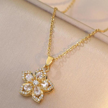 Rhinestone Flower Pendant Necklace